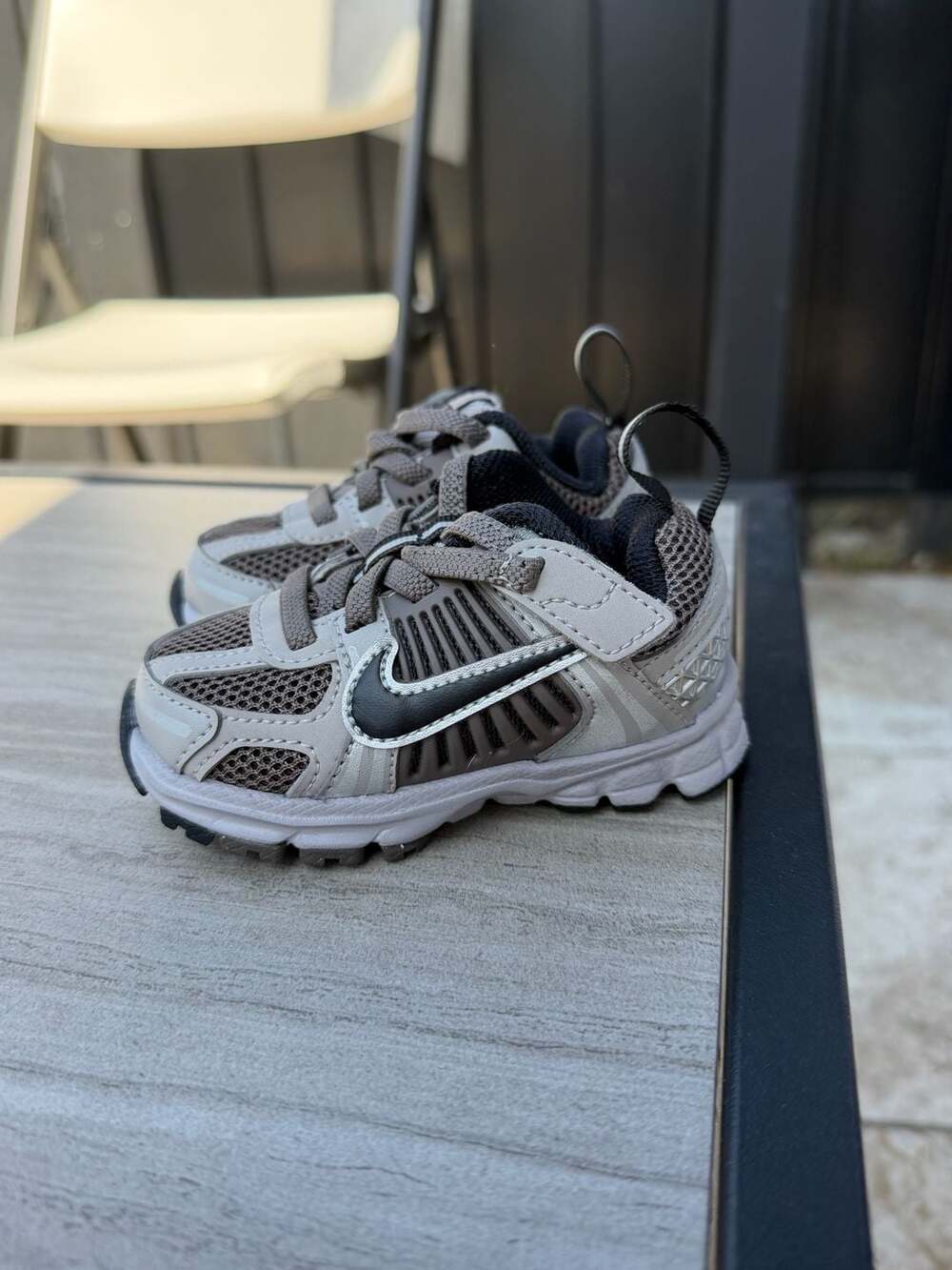 Nike Vomero 5 Size 4C Toddler Sneakers